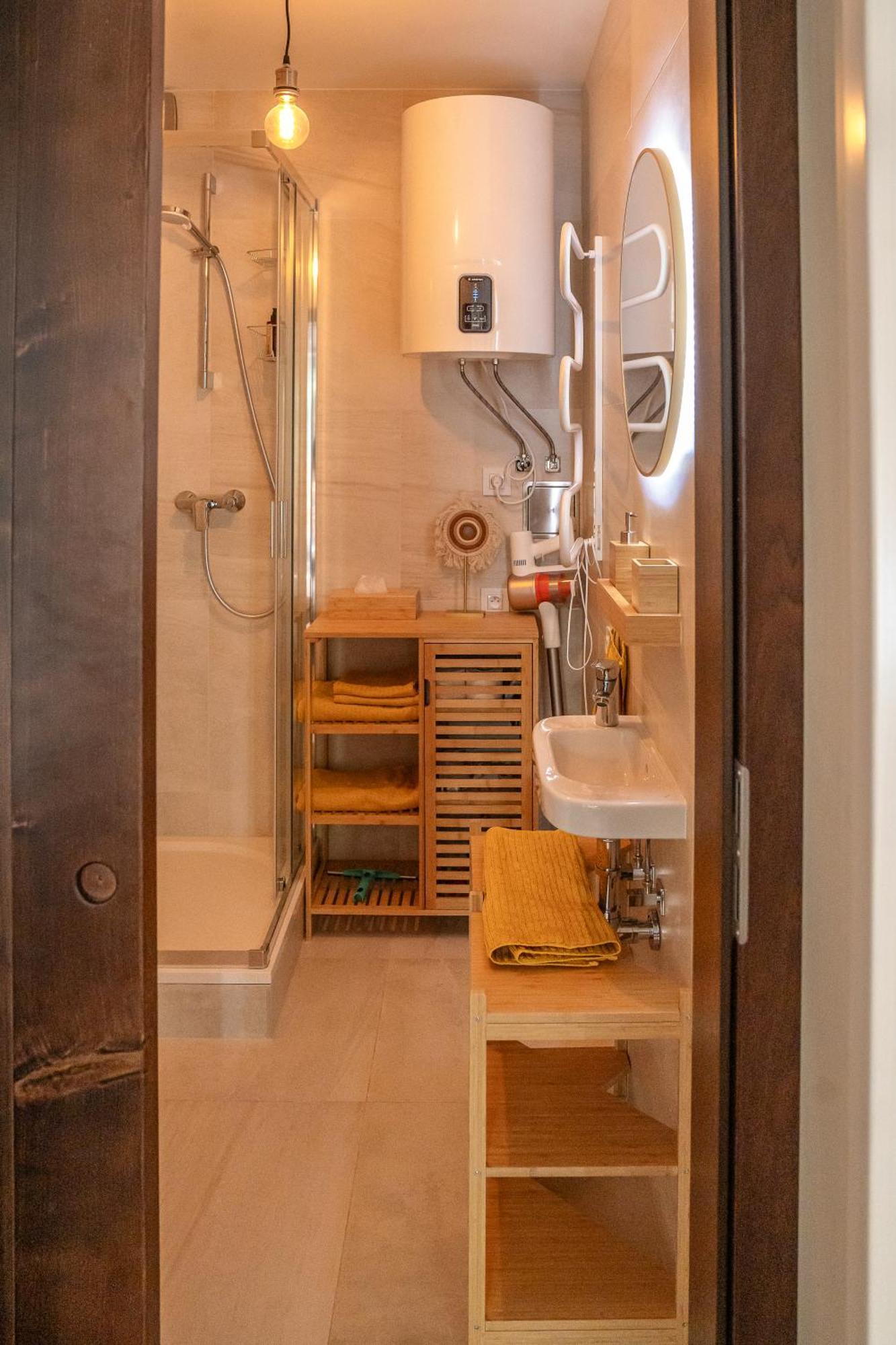 Apartman Spaleny Mlyn Lisnice Ngoại thất bức ảnh